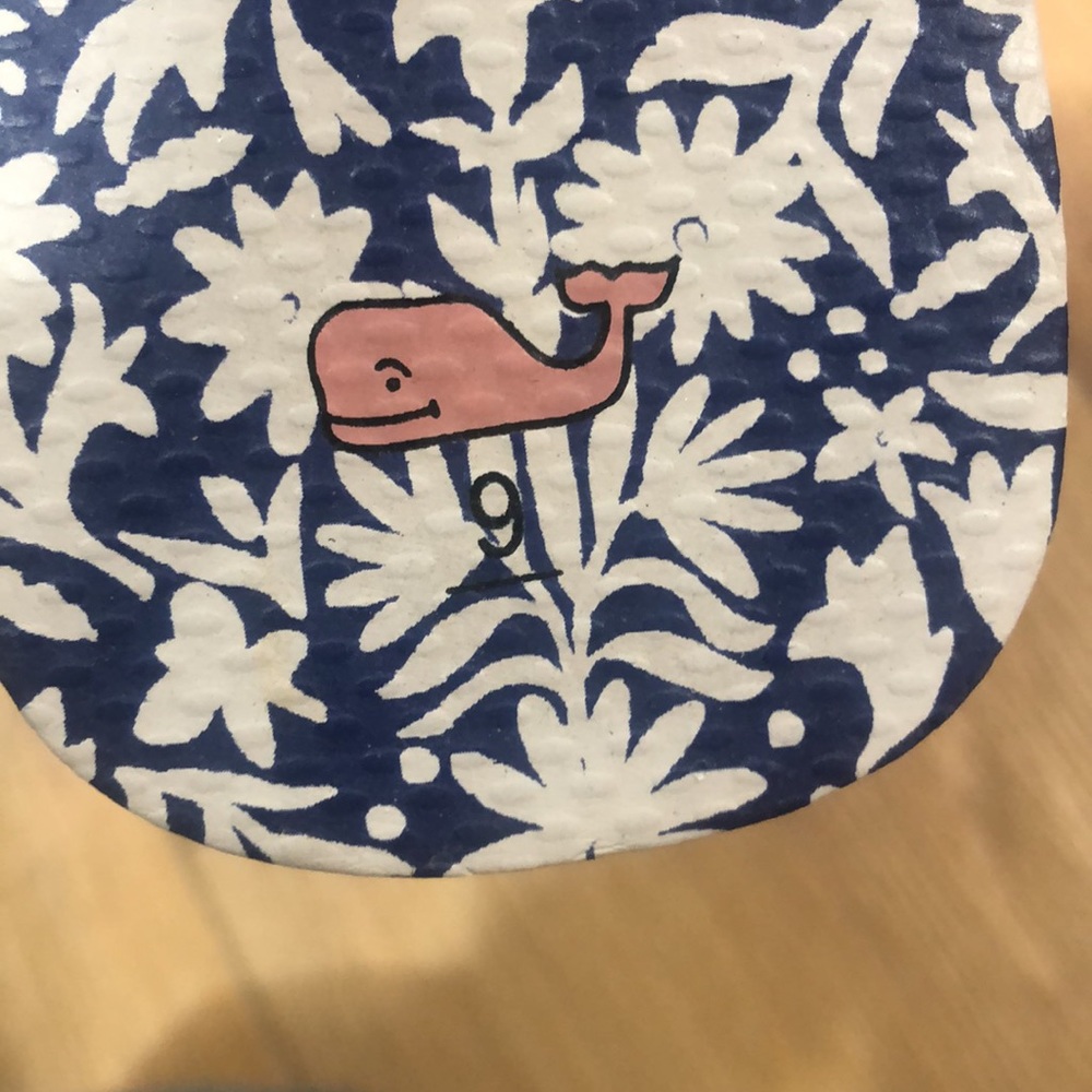 EUC Vineyard Vines Otomi Printed Sandals Flip Flops - Picture 4 of 6